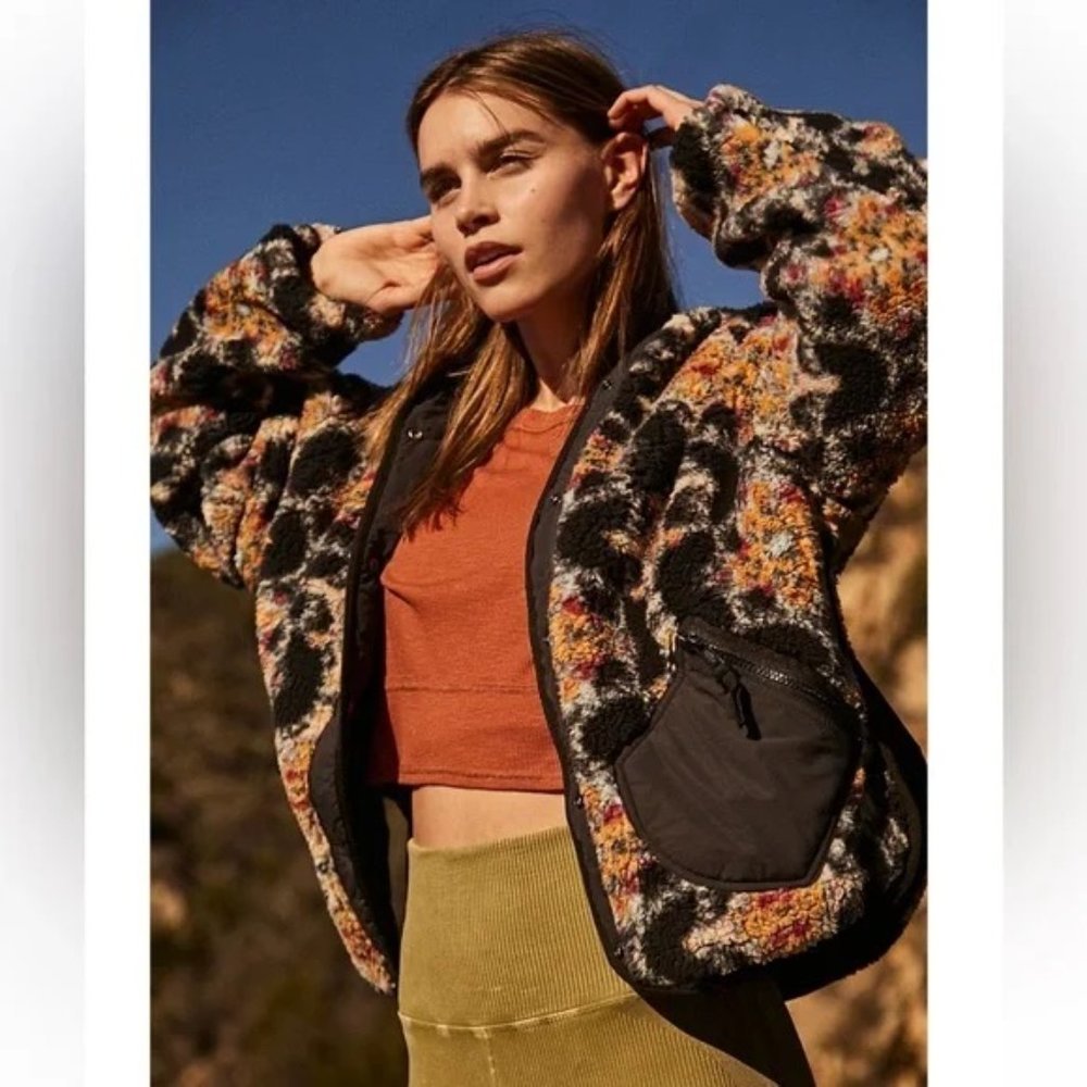 NWT FREE PEOPLE ELEVATION REVERSIBLE FLEECE JACKET, LARGE